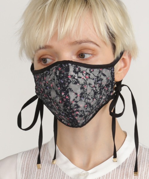 ABITOKYO（アビトーキョー）の「オシャレ　アクセサリー気分の華やか刺しゅうファッションマスク【日本製】（マスク・レディース・ブラック・FREE）」の2枚目の写真