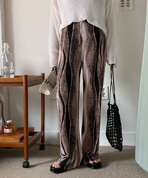 chuu（チュー）の「MERONGSHOP マーブルプリーツバンディングパンツ（その他パンツ・レディース・ブラウン・FREE）」の12枚目の写真