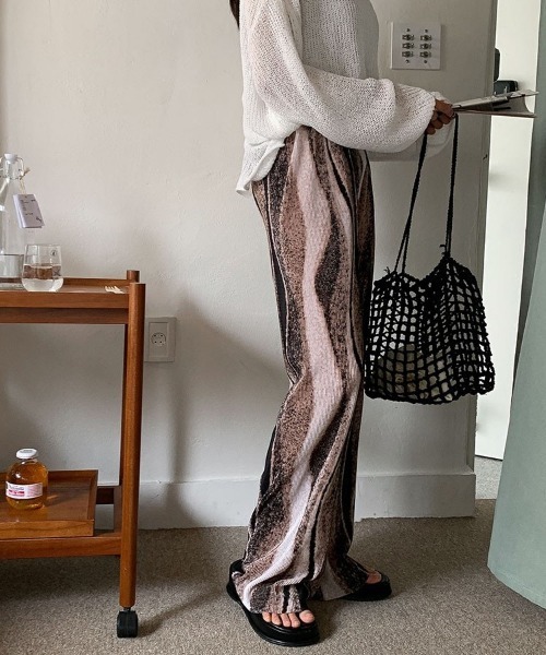 chuu（チュー）の「MERONGSHOP マーブルプリーツバンディングパンツ（その他パンツ・レディース・ブラウン・FREE）」の4枚目の写真