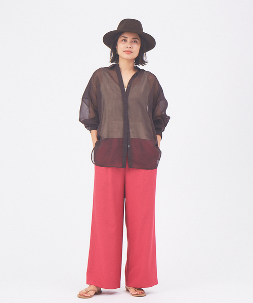 qualite(カリテ)の「ソフトオーガンジードロップショルダーシャツ(シャツ/ブラウス・レディース・オフホワイト/ダークブラウン・フリー)」の3枚目の写真