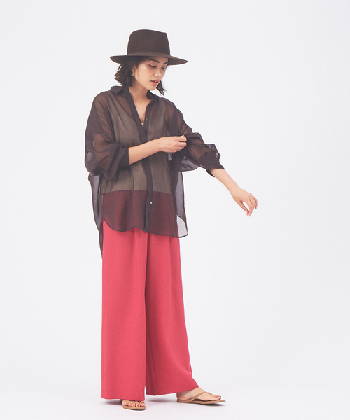 qualite(カリテ)の「ソフトオーガンジードロップショルダーシャツ(シャツ/ブラウス・レディース・オフホワイト/ダークブラウン・フリー)」の5枚目の写真