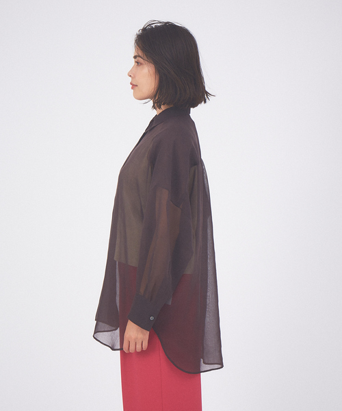 qualite(カリテ)の「ソフトオーガンジードロップショルダーシャツ(シャツ/ブラウス・レディース・オフホワイト/ダークブラウン・フリー)」の9枚目の写真