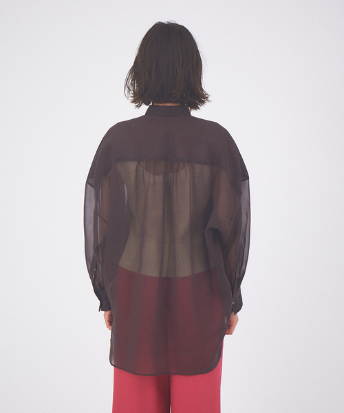 qualite(カリテ)の「ソフトオーガンジードロップショルダーシャツ(シャツ/ブラウス・レディース・オフホワイト/ダークブラウン・フリー)」の10枚目の写真