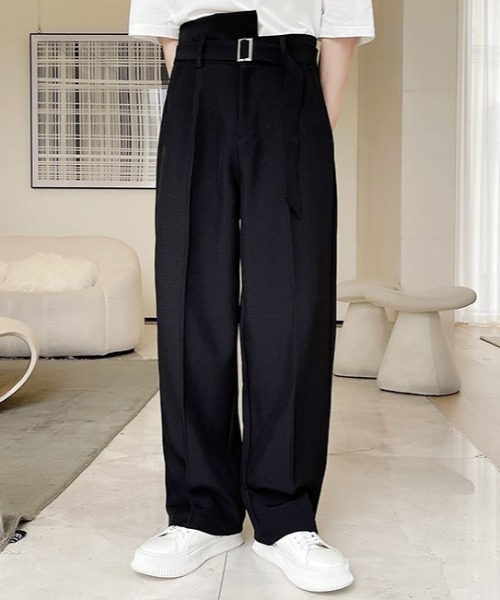 KOR（ケーオーアール）の「ベルト付き アシンメトリーウエスト センタープレススラックス（スラックス・メンズ・ブラック/ブラウン・M/L/XL）」の11枚目の写真