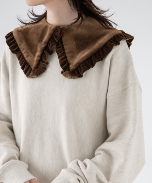 yuw（ユウ）の「VELOUR COLLAR　229466（付け襟・レディース・ブラック/ブラウン・FREE）」の2枚目の写真