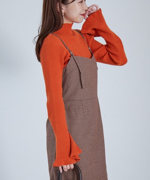 Heather（ヘザー）の「ソデフレアピタニット  239617（ニット/セーター・レディース・ブラック/オレンジ/オフホワイト/ブルー・FREE）」の4枚目の写真