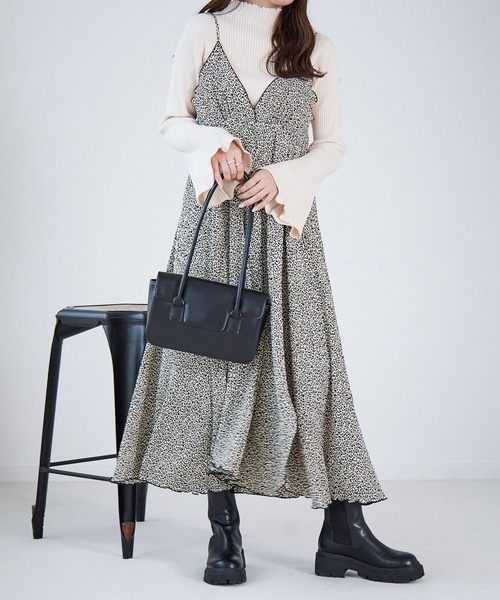 Heather（ヘザー）の「ソデフレアピタニット  239617（ニット/セーター・レディース・ブラック/オレンジ/オフホワイト/ブルー・FREE）」の6枚目の写真