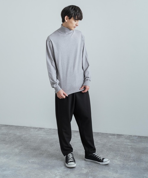 Rocky Monroe(ロッキーモンロー)の「ミドルゲージ 長袖モック/タートルネックウォッシャブル無地ニットソー(ニット/セーター・メンズ・ブラック/ブルーグリーン/ベージュ系/チャコールグレー/グレー系1/グレー系/ピンクベージュ/グレー/ピンク系/ベージュ/ブルー系/ブラック系/ホワイト系/オフホワイト・M/L)」の20枚目の写真