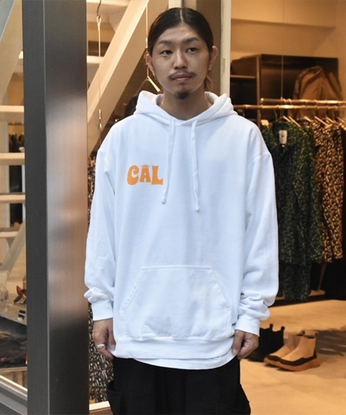 SALT&MUGS(ソルトアンドマグス)の「SUN CAL PARKA(パーカー・メンズ・ブラック/ホワイト・MEDIUM/LARGE/X-LARGE)」の6枚目の写真