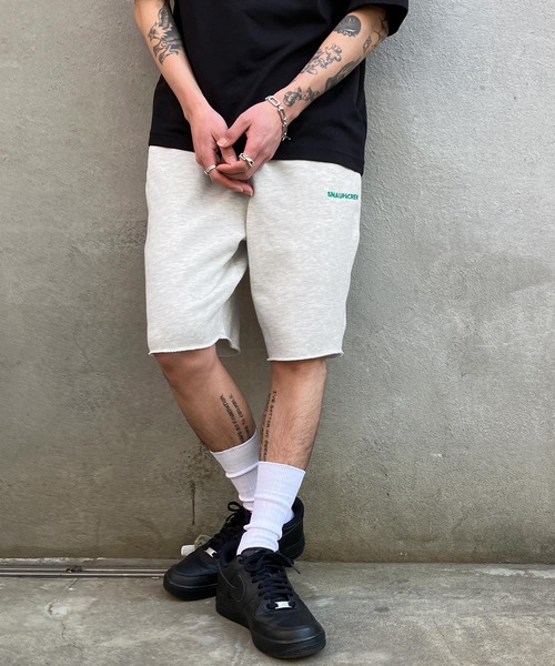 Snap club（スナップクラブ）の「【Snap club】裏毛ワンポイント刺繍ロゴスウェットショーツ（スウェットパンツ・レディース・ブラック/パープル/イエロー/グリーン/ロイヤルブルー/ホワイト系/ライトグレー/ダークオレンジ・FREE）」の11枚目の写真