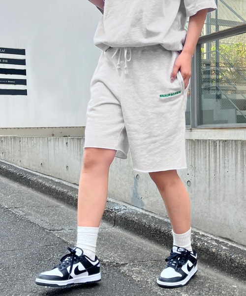 Snap club（スナップクラブ）の「【Snap club】裏毛ワンポイント刺繍ロゴスウェットショーツ（スウェットパンツ・レディース・ブラック/パープル/イエロー/グリーン/ロイヤルブルー/ホワイト系/ライトグレー/ダークオレンジ・FREE）」の17枚目の写真