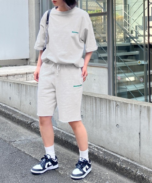 Snap club（スナップクラブ）の「【Snap club】裏毛ワンポイント刺繍ロゴスウェットショーツ（スウェットパンツ・レディース・ブラック/パープル/イエロー/グリーン/ロイヤルブルー/ホワイト系/ライトグレー/ダークオレンジ・FREE）」の22枚目の写真