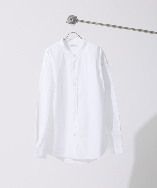 JOURNAL STANDARD（ジャーナルスタンダード）の「オーバーサイズ パターン バンドカラー シャツ（シャツ/ブラウス・メンズ・ブルー系その他2/ホワイト/グリーン系その他/スミクロ/モカ/ネイビー・MEDIUM/LARGE/SMALL）」の2枚目の写真