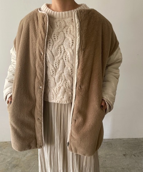 210nouve（トゥージュヌーブ）の「エコファー×中綿ダイヤキルトミドルコート（ノーカラージャケット・レディース・ベージュ/ブラック/ブラウン・FREE）」の3枚目の写真