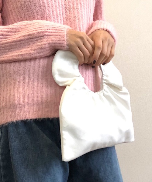 Kotoe(コトエ)の「キャンバス調シャーリングハンドバッグ(ハンドバッグ・レディース・ホワイト/ブラック・FREE)」の6枚目の写真