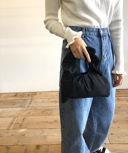 Kotoe(コトエ)の「キャンバス調シャーリングハンドバッグ(ハンドバッグ・レディース・ホワイト/ブラック・FREE)」の8枚目の写真