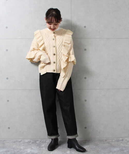 fredy emue（フレディエミュ）の「ラッフルフリル柄編みカーディガン（カーディガン/ボレロ・レディース・ブラック/アイボリー/ミント・38）」の9枚目の写真
