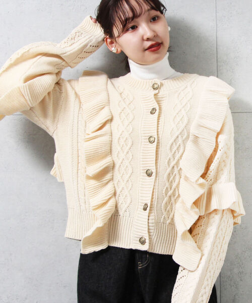 fredy emue（フレディエミュ）の「ラッフルフリル柄編みカーディガン（カーディガン/ボレロ・レディース・ブラック/アイボリー/ミント・38）」の10枚目の写真