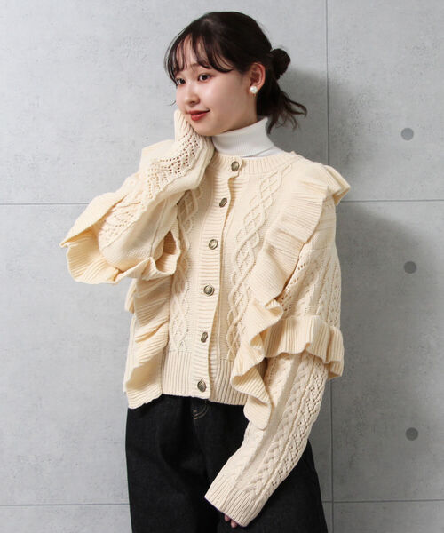 fredy emue（フレディエミュ）の「ラッフルフリル柄編みカーディガン（カーディガン/ボレロ・レディース・ブラック/アイボリー/ミント・38）」の11枚目の写真