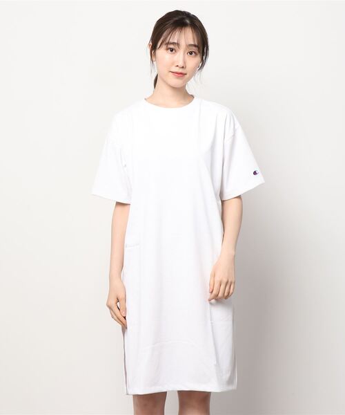 Champion（チャンピオン）の「CHAMPION/チャンピオン  ルーズシルエット/無地ワンポイントロゴTシャツワンピース  CW-V322（ワンピース・レディース・ホワイト/グリーン/ブラック・M/L）」の14枚目の写真