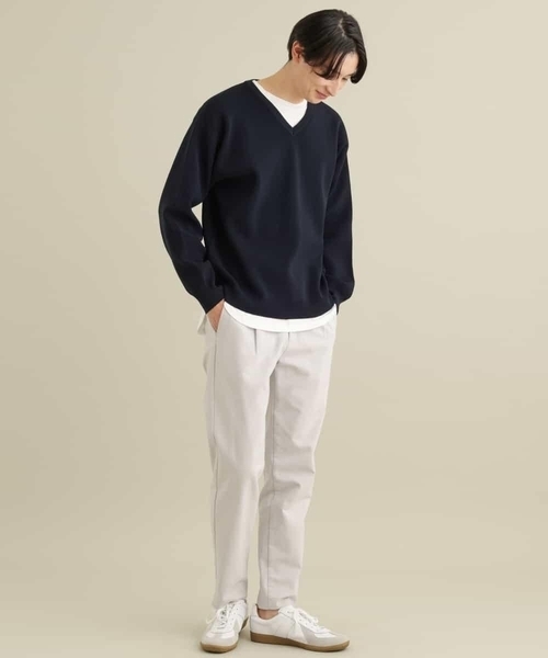 a.v.v(アーヴェヴェ)の「【洗濯機で洗える/ストレッチ】アーバンタックパンツ(スラックス・メンズ・ライトグレー/ブラック/アイボリー・48/46/50/44)」の5枚目の写真