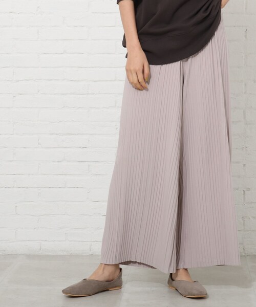 Cutie Blonde(キューティーブロンド)の「◆【S-L】楽してこなれ見え 柔らか カラープリーツパンツ(その他パンツ・レディース・ライトグリーン/チャコールグレー/アイボリー/グレー/ブラック/黄緑系・01/02/03)」の4枚目の写真