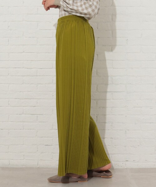 Cutie Blonde(キューティーブロンド)の「◆【S-L】楽してこなれ見え 柔らか カラープリーツパンツ(その他パンツ・レディース・ライトグリーン/チャコールグレー/アイボリー/グレー/ブラック/黄緑系・01/02/03)」の9枚目の写真