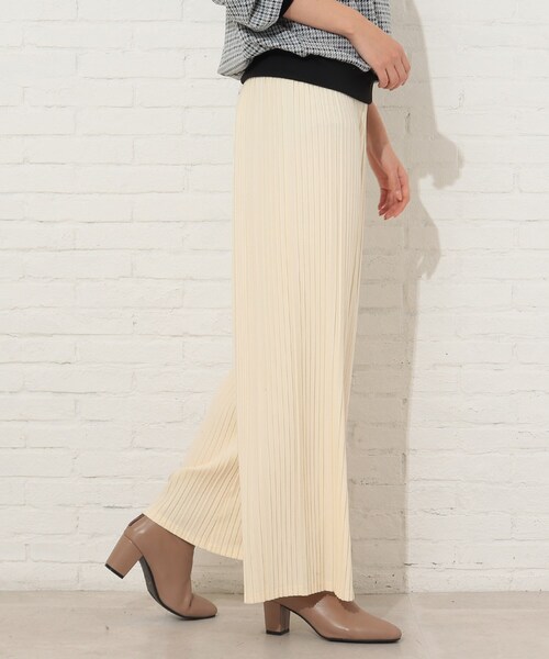 Cutie Blonde(キューティーブロンド)の「◆【S-L】楽してこなれ見え 柔らか カラープリーツパンツ(その他パンツ・レディース・ライトグリーン/チャコールグレー/アイボリー/グレー/ブラック/黄緑系・01/02/03)」の20枚目の写真