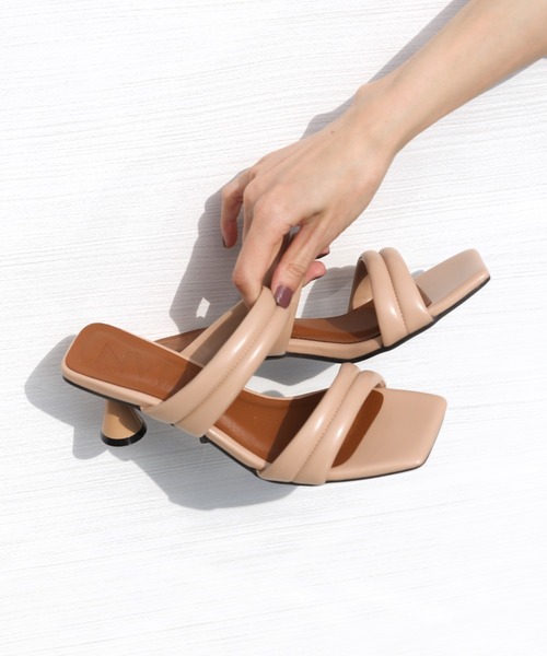 VIVIAN（ヴィヴィアン）の「スクエアトゥパデッドダブルベルトミュールサンダル（サンダル・レディース・ホワイト/グリーン/ベージュ/ブラック/オレンジ/ピンク/グレー系その他7/ブルー/ダークブラウン・L/LL/M/S）」の11枚目の写真