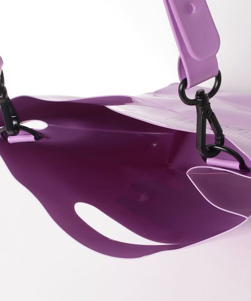 LAND by MILKBOY(ランドバイミルクボーイ)の「LAND PVC BAG(ショルダーバッグ・レディース・A/B・FREE)」の5枚目の写真