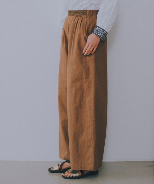 studio CLIP(スタディオクリップ)の「【はなさんコラボ】幾何学柄刺繍パンツ(その他パンツ・レディース・スモーク/ブラウン/グリーン・FREE/TF/PF)」の2枚目の写真