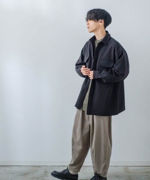 improves(インプローブス)の「【improves】ルーズフィット オーバーサイズ バンドカラー 長袖シャツ(シャツ/ブラウス・メンズ・グレイッシュベージュ/ダークブラウン/ブラック/サックスブルー/ホワイト・LARGE/MEDIUM)」の18枚目の写真
