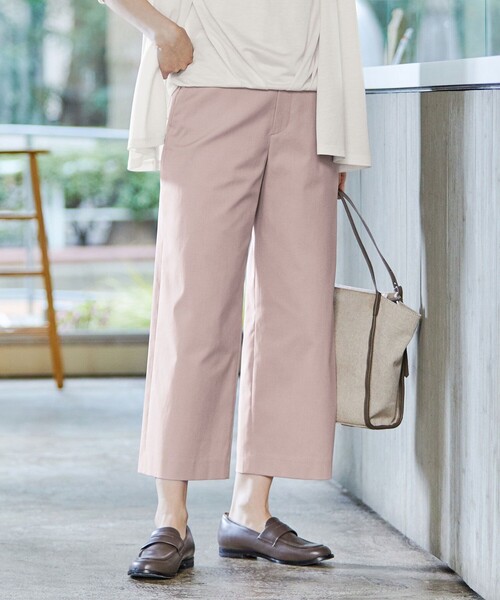 J.PRESS(ジェイプレス)の「【洗える・撥水・防汚】コットンFITTYシャーク ワイド アンクル パンツ(その他パンツ・レディース・ライトグレー系/ブラウン系/ベージュ系/ネイビー系/ダルブルー系/ピンク系・T15/T17/T13)」の6枚目の写真