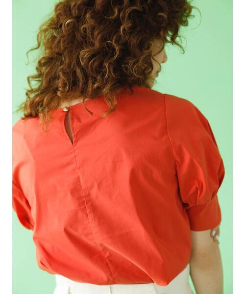koe（コエ）の「TCストレッチ 袖ボリュームブラウス*（シャツ/ブラウス・レディース・オレンジ/オフホワイト/ブルー/キャメル・M）」の8枚目の写真