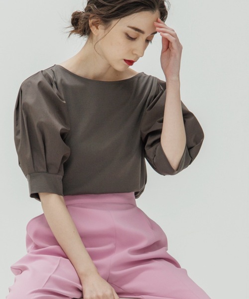 OPAQUE.CLIP（オペークドットクリップ）の「◆シルキースーピマ 切替ボリュームスリーブカットソー【WEB限定サイズ】（Tシャツ/カットソー・レディース・ブラウン系その他/ブラック/キャメル/ホワイト系/ブラウン系その他5・34/42/40/38/36）」の4枚目の写真