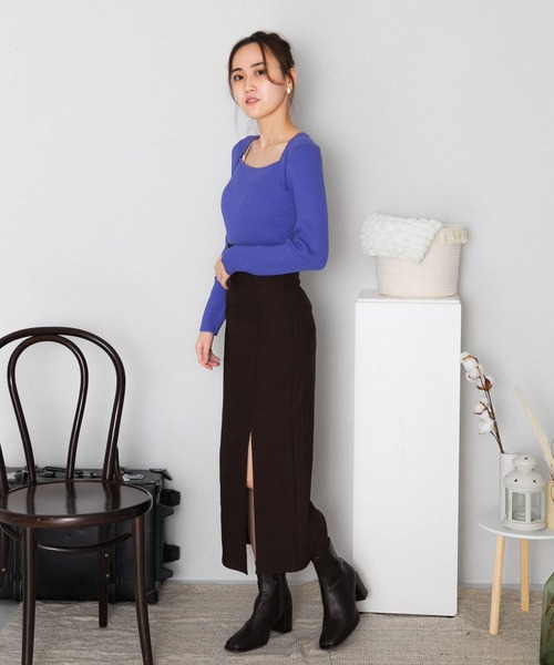 HEYUMM（ヘユム）の「ストレッチスリットナロースカート（スカート・レディース・ブラック/ブルー/アイボリー/ブラウン・ONE）」の14枚目の写真