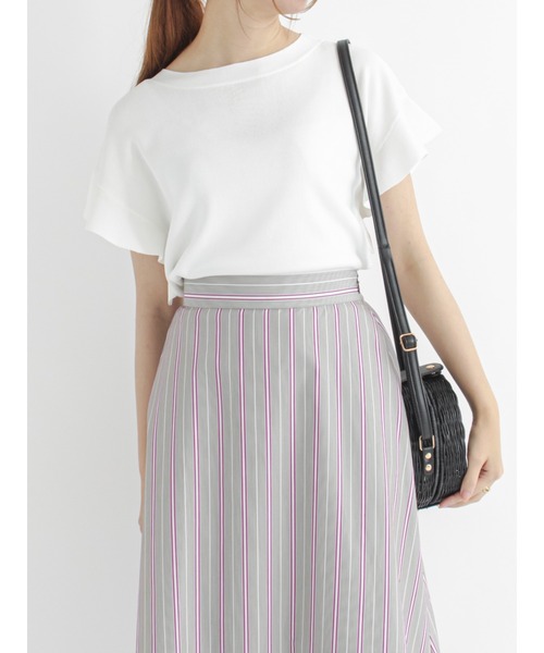 Te chichi(テチチ)の「フレアスリーブニット(ニット/セーター・レディース・ブラック/ブラウン/オフホワイト/グリーン・フリ-)」の2枚目の写真