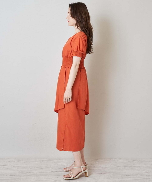 A de a.v.v（アードアー・ヴェ・ヴェ）の「シャーリングワンピ―ス（ワンピース・レディース・ブラック/オレンジ・36）」の11枚目の写真