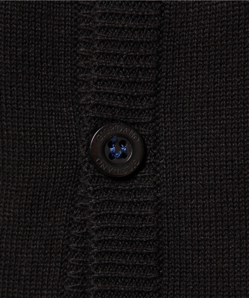 GIORDANO（ジョルダーノ）の「[GIORDANO]ライン刺繍カーディガン（カーディガン/ボレロ・メンズ・ブラック/グレー/ネイビー/レッド・SMALL/MEDIUM/LARGE）」の5枚目の写真