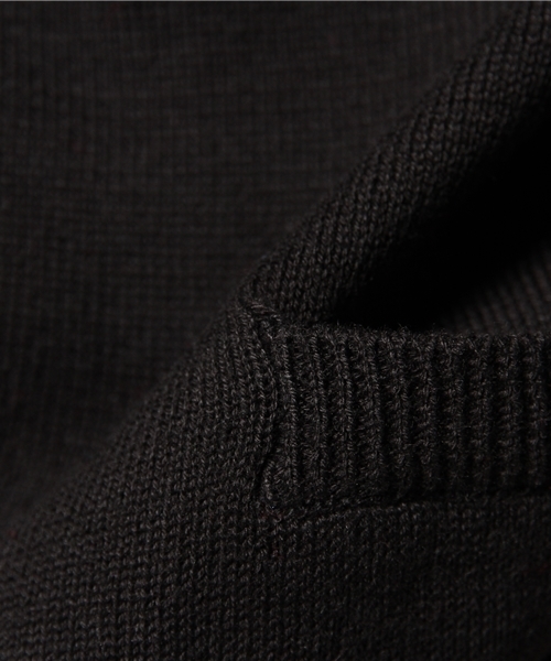 GIORDANO（ジョルダーノ）の「[GIORDANO]ライン刺繍カーディガン（カーディガン/ボレロ・メンズ・ブラック/グレー/ネイビー/レッド・SMALL/MEDIUM/LARGE）」の7枚目の写真