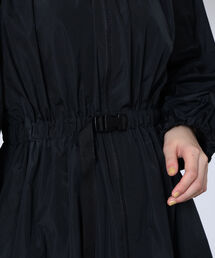 AK＋1 / ツイスト ネック ジップ ワンピースを使った人気ファッション