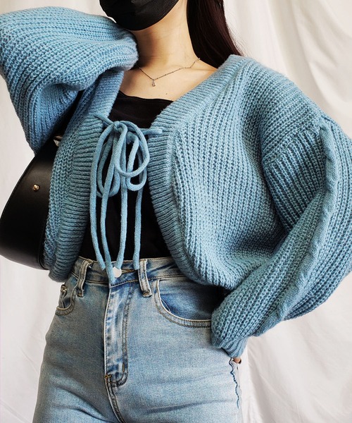 me+em select(ミームセレクト)の「※※【 5color 】クロスストラップダブルリボンショートニットカーディガン / cross strap double ribbon short knit cardigan(カーディガン/ボレロ・レディース・ブルー/アイボリー/ブラック/グレー/グリーン・FREE)」の7枚目の写真