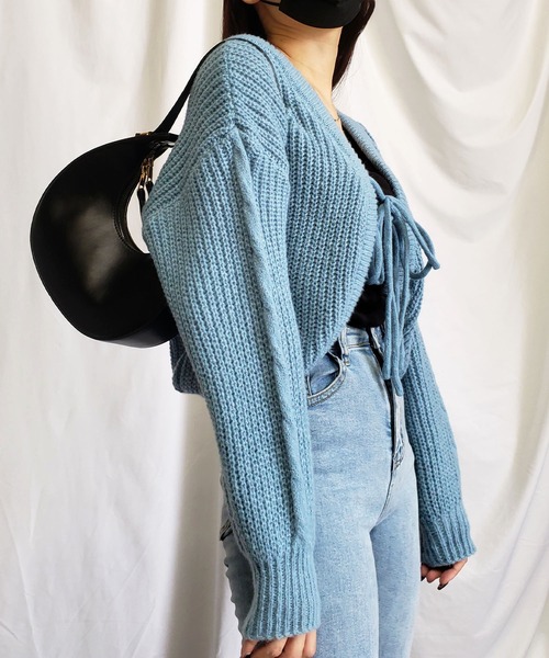 me+em select(ミームセレクト)の「※※【 5color 】クロスストラップダブルリボンショートニットカーディガン / cross strap double ribbon short knit cardigan(カーディガン/ボレロ・レディース・ブルー/アイボリー/ブラック/グレー/グリーン・FREE)」の8枚目の写真
