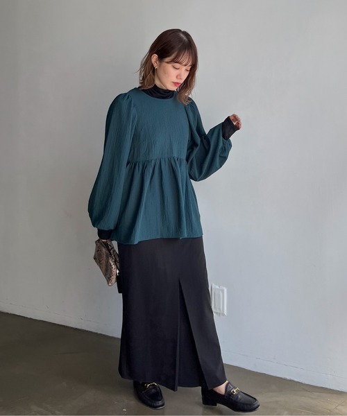 feepur（フェピュール）の「ボリュームスリーブペプラムブラウス（シャツ/ブラウス・レディース・オフホワイト/グリーン/ブラウン/ブラック/ライトグリーン・MEDIUM）」の13枚目の写真