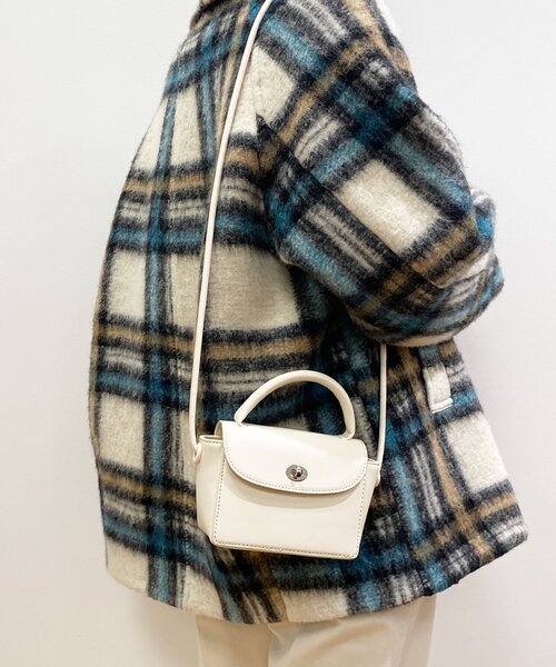 OPAQUE.CLIP(オペークドットクリップ)の「◆マイクロミニポシェット(ショルダーバッグ・レディース・ボルドー/ダークグリーン/オフホワイト・00)」の4枚目の写真