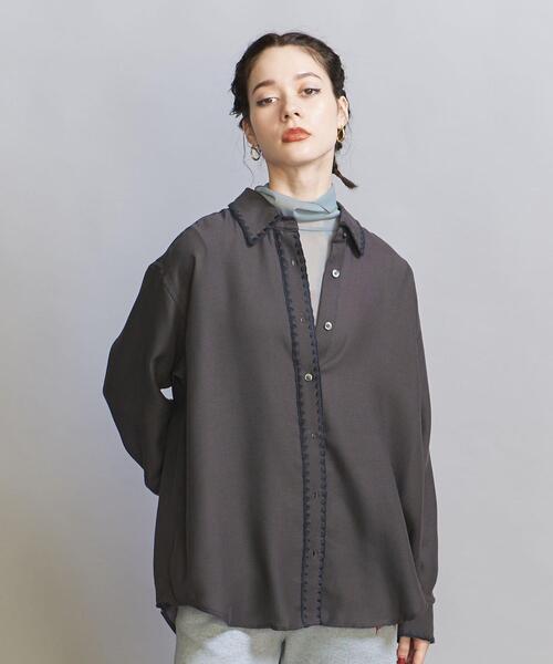 BEAUTY&YOUTH UNITED ARROWS（ビューティーアンドユースユナイテッドアローズ）の「キュプラブレンド エンブロイダリー シャツ（シャツ/ブラウス・レディース・ナチュラル/ダークブラウン・FREE）」の2枚目の写真
