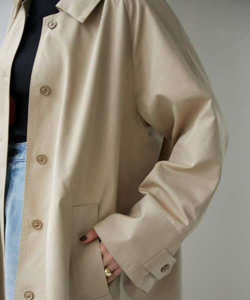 ECRIRE（エクリール）の「【るうコラボ】ツイルステンカラーコート（ステンカラーコート・レディース・ベージュ/ブラック・M/L）」の5枚目の写真