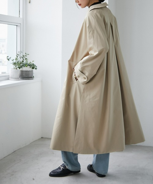 ECRIRE（エクリール）の「【るうコラボ】ツイルステンカラーコート（ステンカラーコート・レディース・ベージュ/ブラック・M/L）」の8枚目の写真
