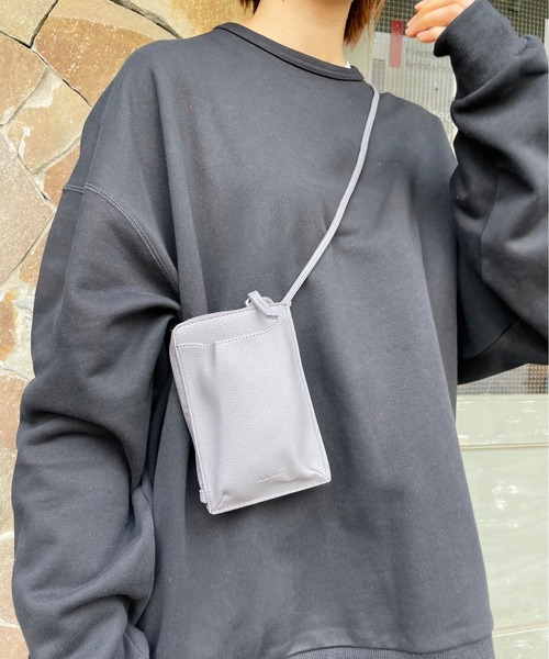 Legato Largo(レガートラルゴ)の「Legato Largo / レガートラルゴ / フルグレインフェイクレザー スマホショルダー / LG-D1161Z(ショルダーバッグ・レディース・グレイッシュベージュ/ライトブルー/ブラック/グレー・ONESIZE)」の21枚目の写真