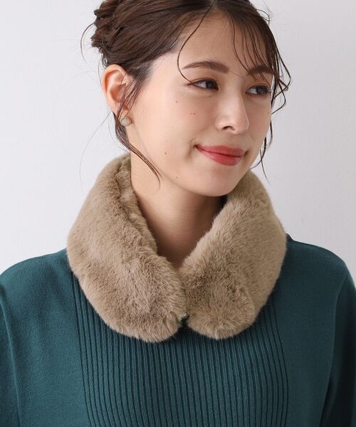 SHOO・LA・RUE（シューラルー）の「◆マグネットフェイクファーティペット（ストール/ショール・レディース・ライトパープル/ライトグリーン/アイボリー/ブラウン系その他/グレー・00）」の10枚目の写真